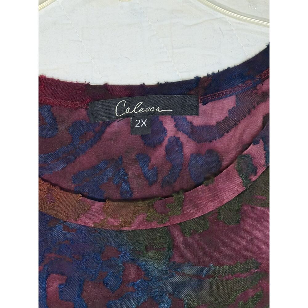 Calessa Tunic Top 2X Burnout Knit Asymmetric velvet accents Artsy 3/4 Sleeve - Picture 2 of 6